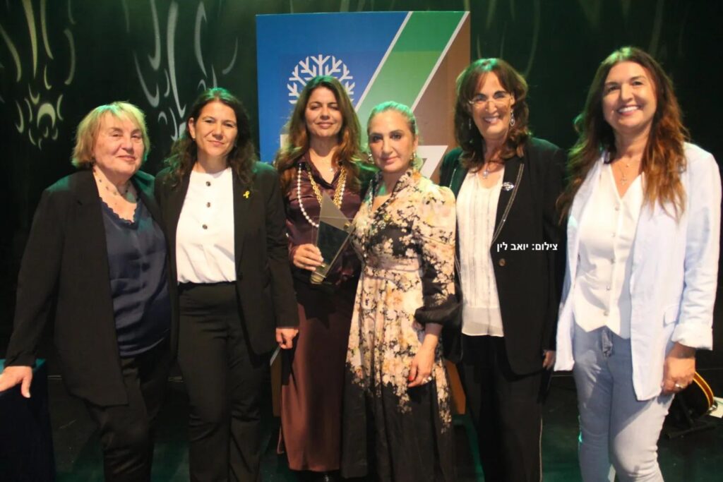 ויצו אורה כורזים. קרדיט יואב לין ארכיון הצילומים של קק״ל