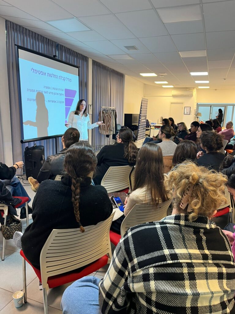 סדנת חוסן לחיילות בודדות משוחררות. קרדיט צילום ויצו